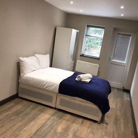 Bedfont House Apartment Hillingdon Ngoại thất bức ảnh