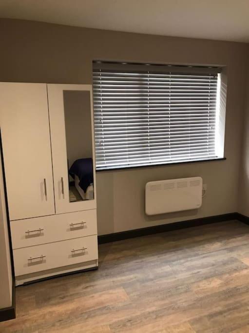Bedfont House Apartment Hillingdon Ngoại thất bức ảnh